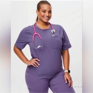 Figs Kaumba Raglan Scrub Top